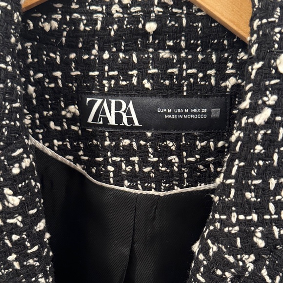 Zara Black and White Tweed Cropped Blazer - Picture 2 of 6